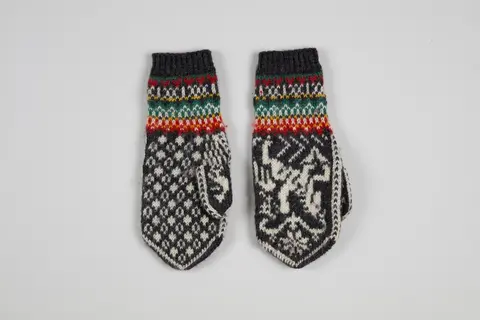 Strikking i Norsk Folkemuseums samling