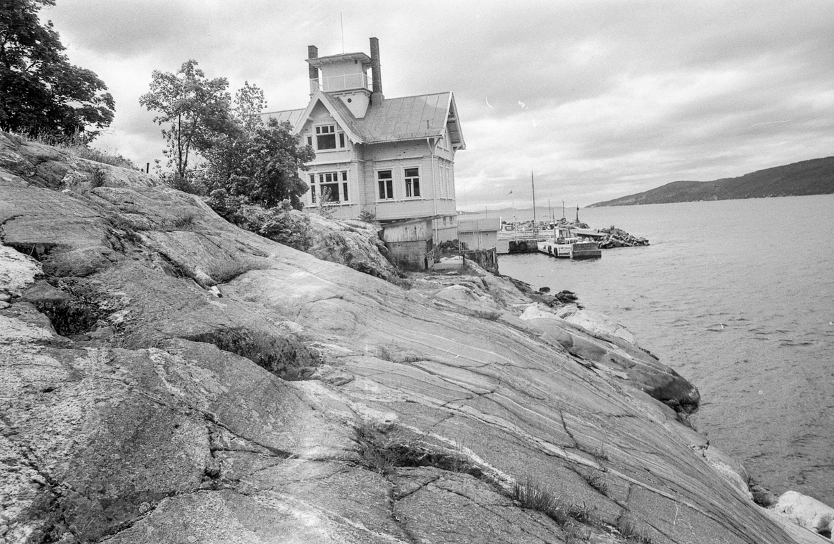 Biologen i Drøbak. Planer om akvarium.