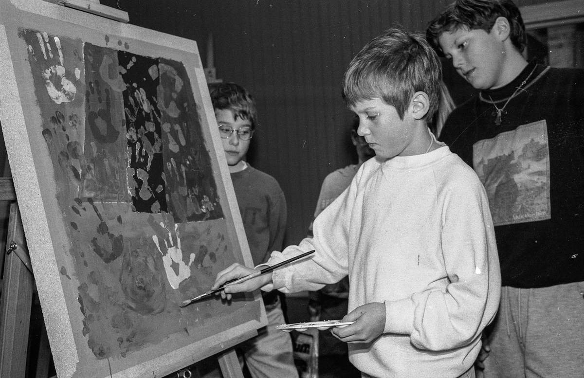 Kunstskole for barn og unge på Kolbotn.
Øystein Kielland-Olsen ved staffeliet.