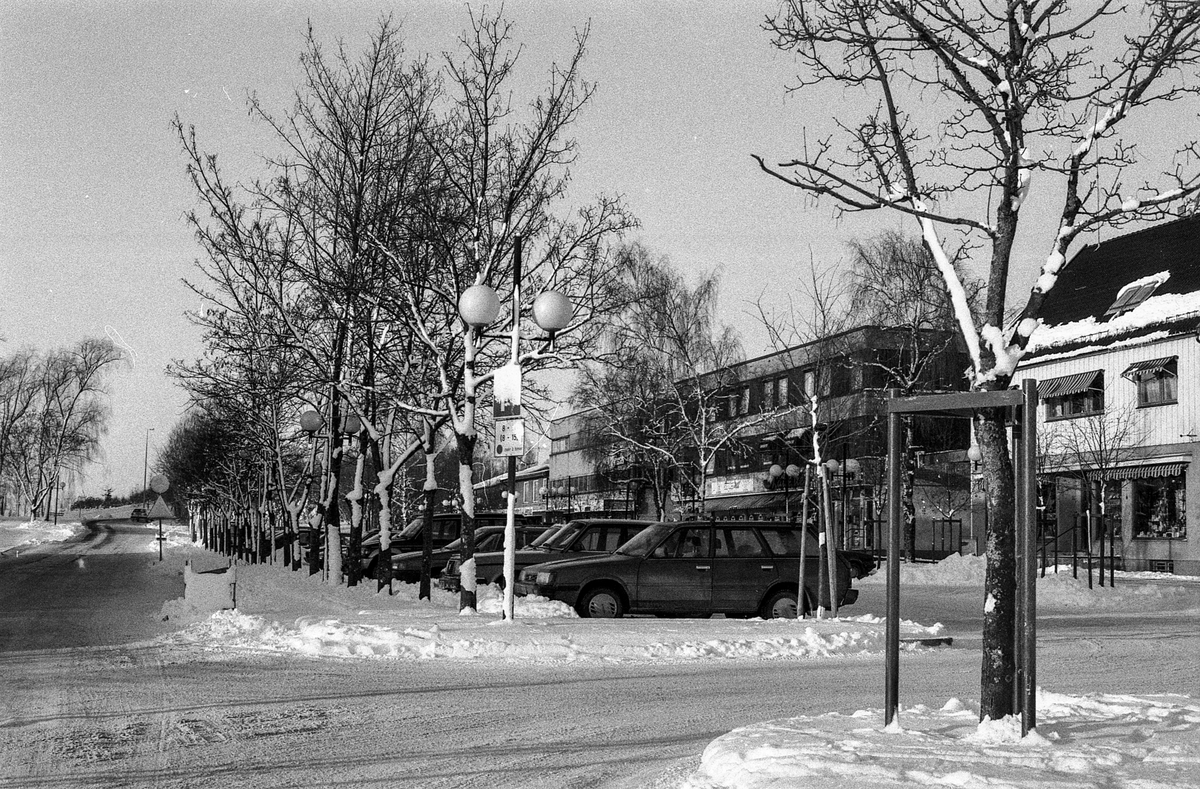 Trafikken i Ås sentrum.