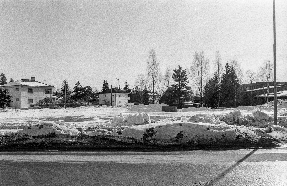 Flatakertomten i Ski sentrum kan bli hotelltomt.