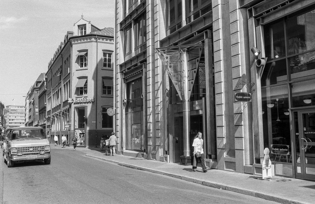 Meglerfirmaet Alfred Berg A/S i Oslo selger E-verk for kommunene.
