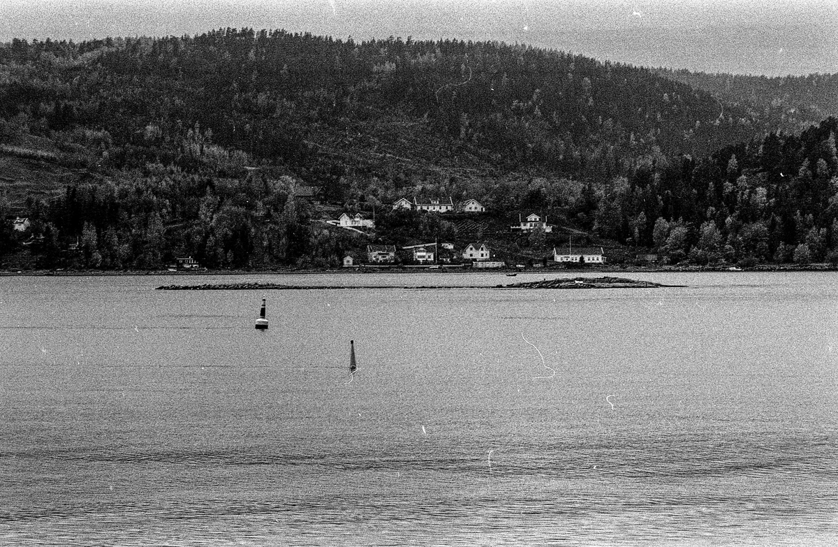 Småskjær i Oslofjorden mellom Drøbak og Hurumlandet.
