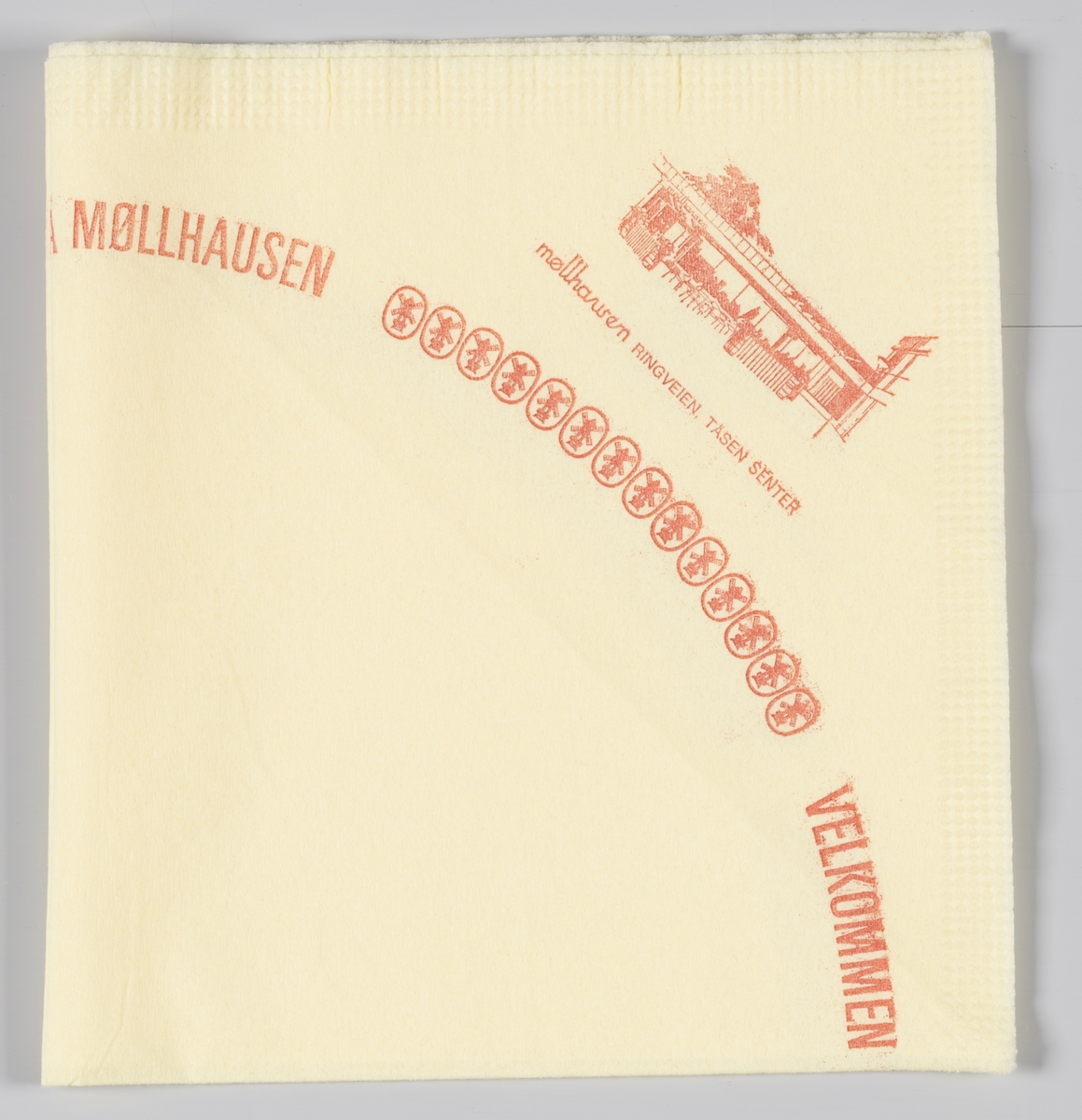 Bygninger med spisesteder og reklametekst for Møllhausen i Bogstadveien, Ruseløkkveien, Tåsen senter og Dronningensgate i Moss.

Samme reklametekst på MIA.00007-004-0238 og MIA.00007-004-0239.