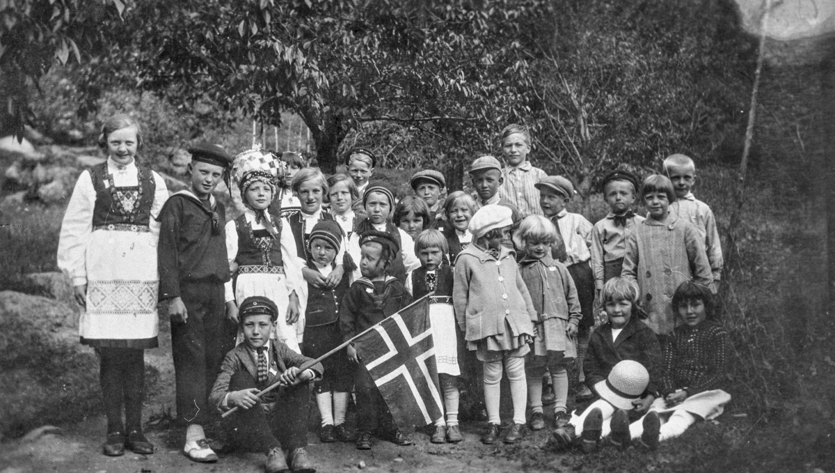 Jonsokbryllaup på Ragde i 1930.