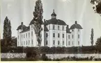 Kolbäck sn, Strömsholms slott.
Slottet, del av slottsparken och stenmur.