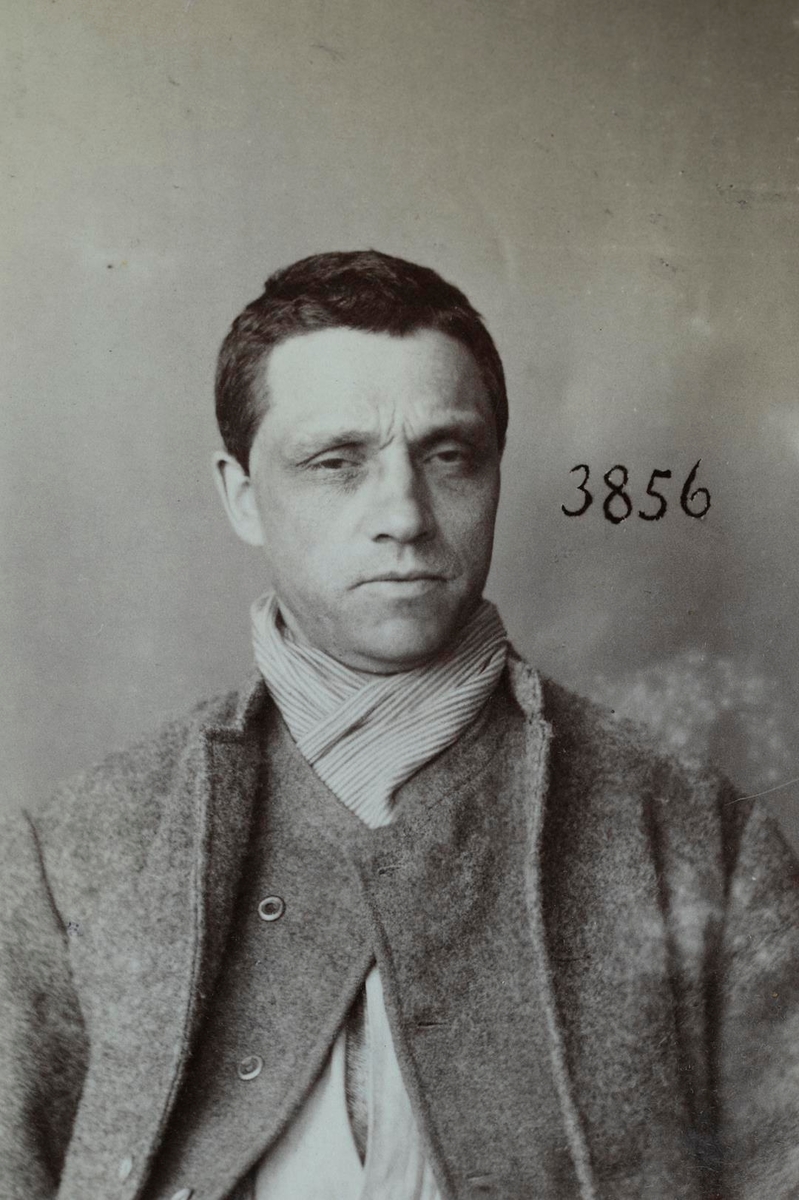 Registreringsfoto fra Kristiania-politiets forbryteralbum 1890 - 1895