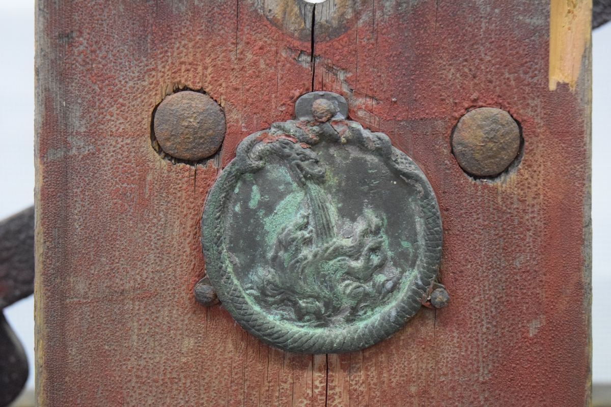 Brannsprøyte fra Sprøythuset på Røros. Sprøyta er merket "No 2"