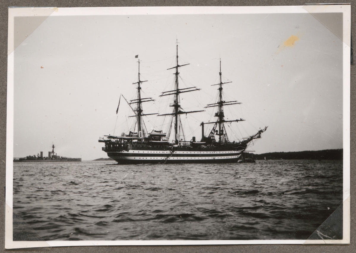 Italienskt skolfartyg.