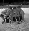 ÖSK-träning inför finalen. Bandy.
19 Februari 1958.