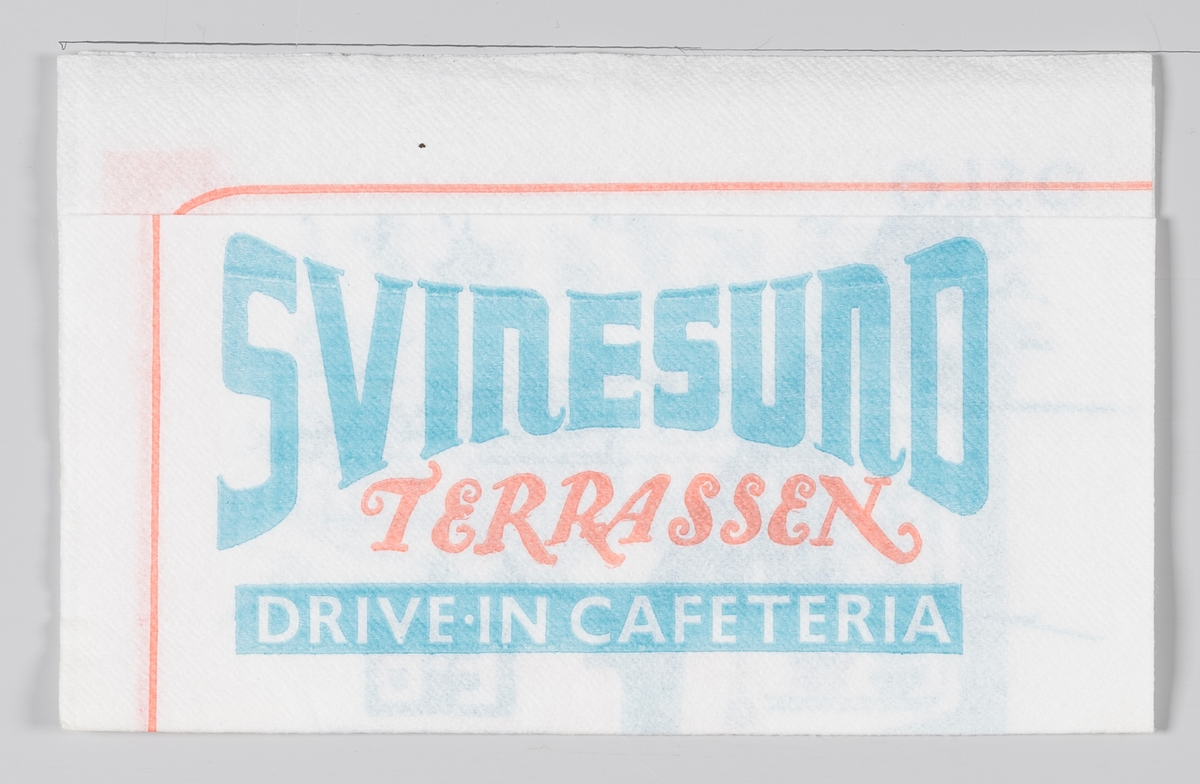 Et veikart og en reklametekst for Svinesund Terrassen, Diplom-Is og mineralvann fra A/S Borg Bryggerier.

Svinesundterrassen var i mange tiår et populært stoppested for trafikken til og fra Sverige på "gamle" E6. Når den nye broa åpnet i 2006 tok den også E6 med seg og stedet stengte på Norsk side, men ikke på den svenske siden.