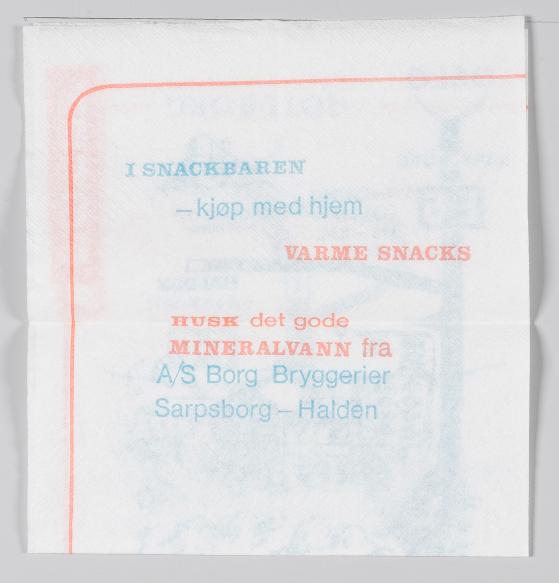 Et veikart og en reklametekst for Svinesund Terrassen, Diplom-Is og mineralvann fra A/S Borg Bryggerier.

Svinesundterrassen var i mange tiår et populært stoppested for trafikken til og fra Sverige på "gamle" E6. Når den nye broa åpnet i 2006 tok den også E6 med seg og stedet stengte på Norsk side, men ikke på den svenske siden.