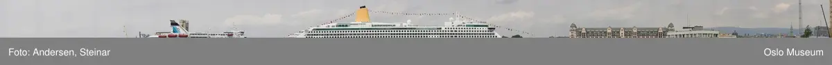 Panorama, utsikt, cruiseskip, seilskute, brygger, havn, fjord, Oslo øst, Oslo vest, Rådhuset, Akershus Festning