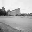 Ett stycke in på förra seklet hade samhället Åby vuxit så mycket att det ansågs nödvändigt att anlägga en kyrkogård på orten. År 1918 anlades en sådan på det gamla hemmanet Ättetorps forna ägor. Tio år därefter uppfördes ett gravkapell på platsen. Under 1950-talet började man på allvar att planera för en större kyrkobyggnad. Resultatet blev Ättetorpskyrka som kunde invigas 1962. För ritningarna stod Kurt von Schmalensee.