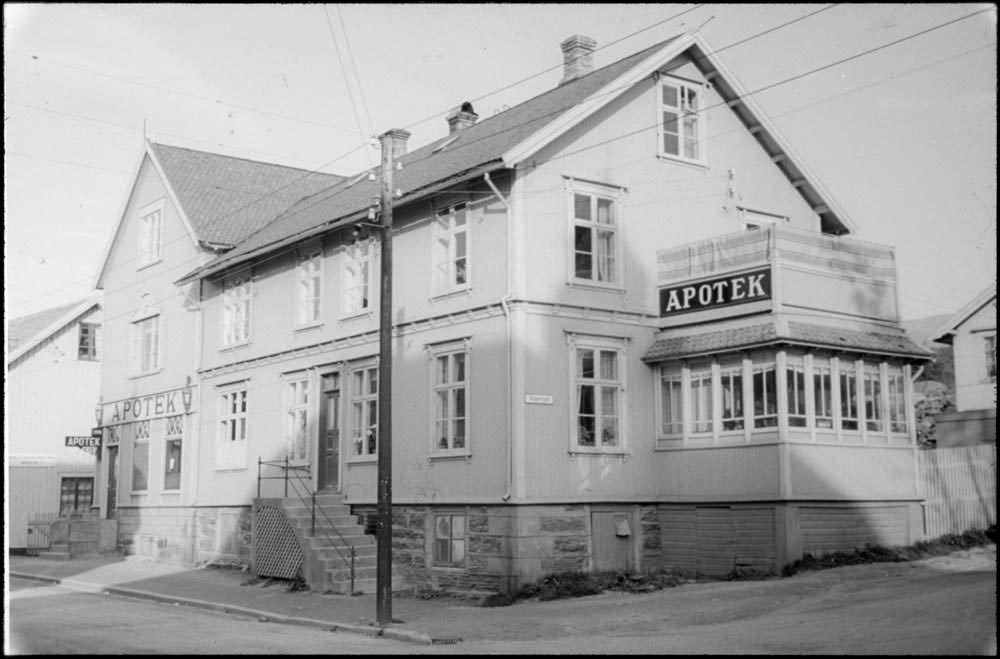 Sandnessjøen, Apotek