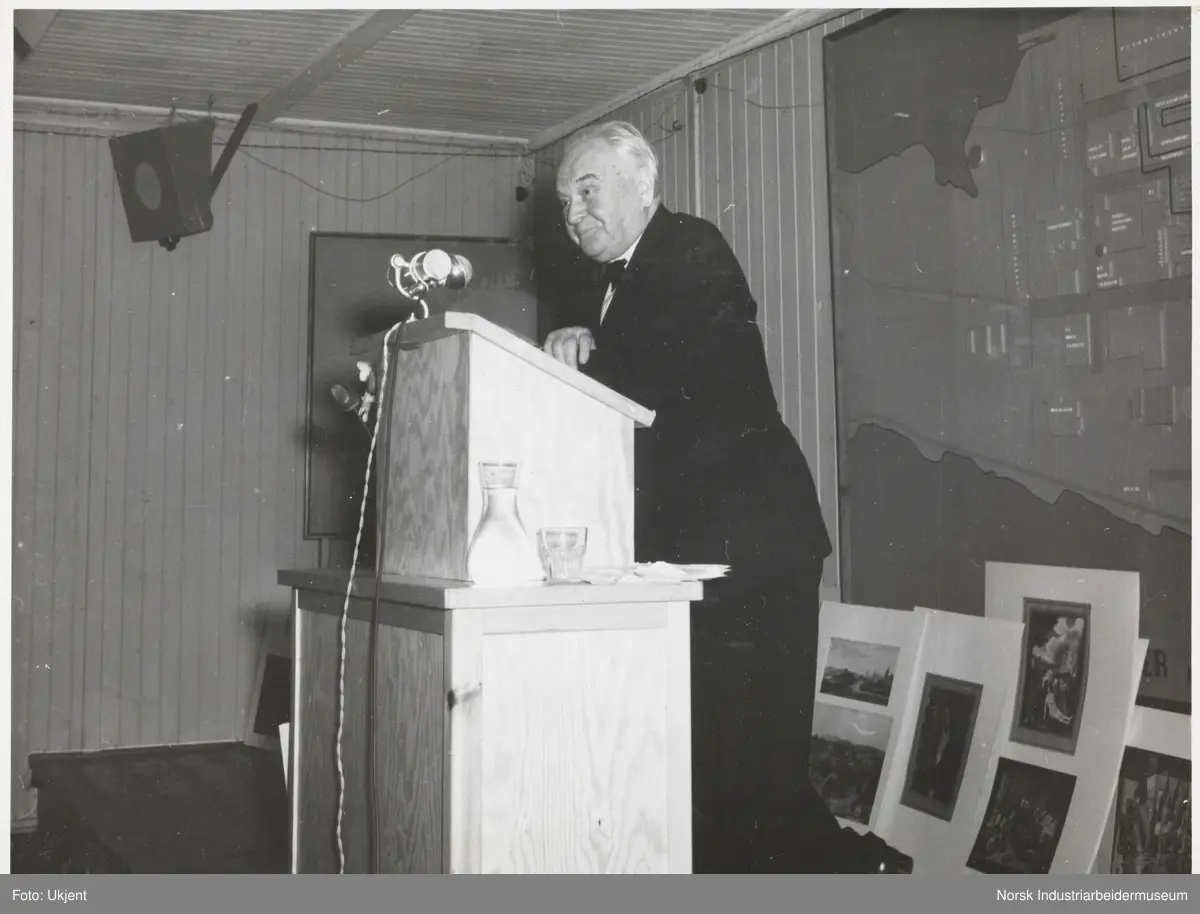 Dr. Harry Fetts foredrag "Kunst på arbeidsplassen"