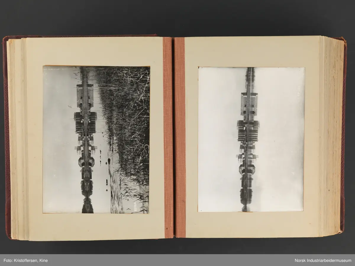 Fotoalbum med 88 sider og 116 innlimte fotografier fra Norsk Hydro på Herøya. Fotografiene viser starten av Eidanger Salpeterfabriker