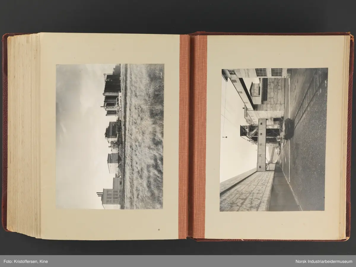 Fotoalbum med 88 sider og 116 innlimte fotografier fra Norsk Hydro på Herøya. Fotografiene viser starten av Eidanger Salpeterfabriker