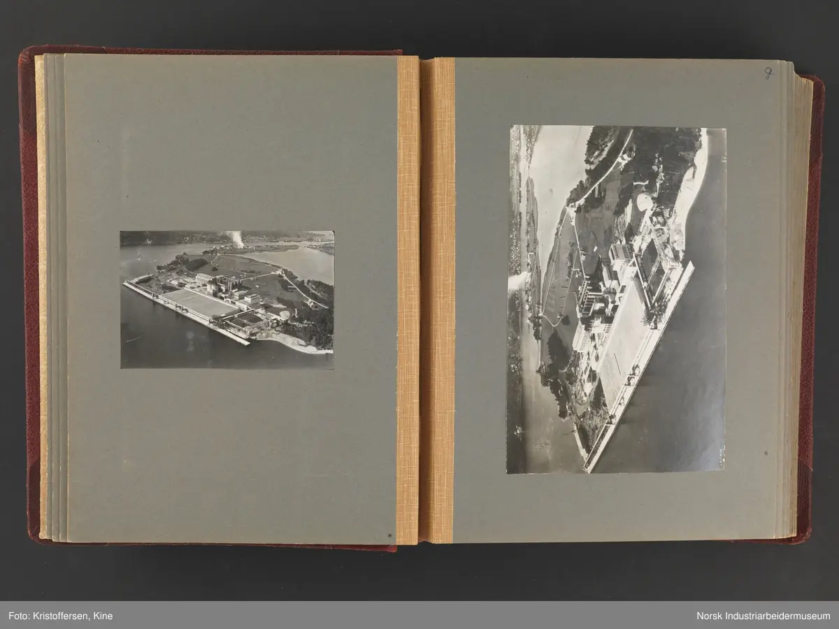 Fotoalbum med 88 sider og 116 innlimte fotografier fra Norsk Hydro på Herøya. Fotografiene viser starten av Eidanger Salpeterfabriker