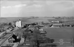 Vy över Alstad station med omnejd.