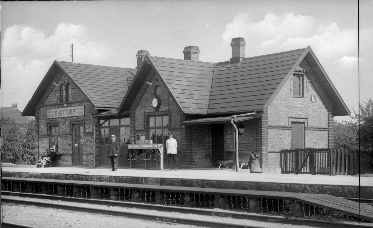 Skottorp station.