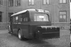 International-buss för Kuddby - Rönö - Norrköping. Koffert för bagage monterad bakpå. Karossen tillverkad av Aktiebolaget Svenska Järnvägsverkstäderna, ASJ. Leveransfoto.