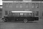 International-buss för E Eriksson Bil AB. Rönö - Kuddby - Norrköping. Karossen tillverkad av Aktiebolaget Svenska Järnvägsverkstäderna, ASJ. Leveransfoto.