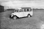 Chevroletbuss för Laxå - Rörfors - Askersund. Karossen tillverkad av Aktiebolaget Svenska Järnvägsverkstäderna, ASJ. Leveransfoto.