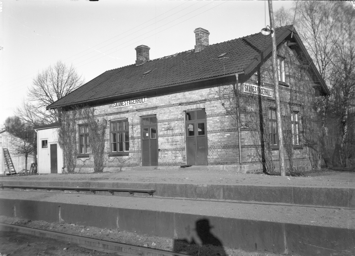 Skånes Fagerhult station.