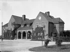 Stationshus i sten 1912, Stationshuset uppfördes 1915. Ställverket har sedan dess moderniserats