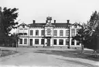 Härnösand station, gatusidan.