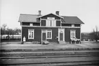 Stationen hette före 1890 Ramsta, och efter 1920 Sköldinge.