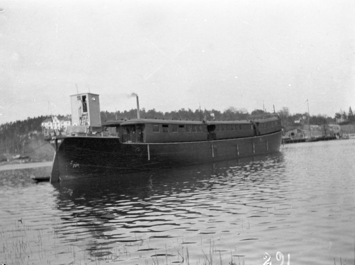 Leverans av vagnar från Fole Mekaniska Verkstad på Gotland, kom till Stocksund 1906.
