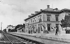 Stationen daterar från 1875.