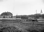 Trafikplatsen öppnades 1907. Stationen hette  fram till 1953  Kungsälvs Ytterby.