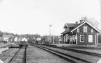 Station öppnad 1896. En- och en halvvånings stationshus i trä. Lokstall och vändskiva flyttad hit 1896 från Fridhemsberg. Fram till 1909 fanns poststationen i stationen. 1926 byggdes stationshuset om med bl a två nya övernattningsrum för lokpersonal. Stationen nedlagd 1961.