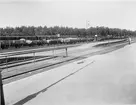 Bangården. Stationen öppnades 1885. Stationshuset och bangården har tillbyggts, ändrats och utvidgats under årens lopp.