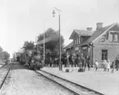 Stationen anlades 1887. Stationshus i tegel, en och en halv våning. Stationen ombyggdes under flera omgångar på 1940-talet.