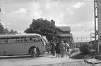 Statens Järnvägar, SJ 435 D landsvägsbuss i Ängelholm. Järnvägen elektrifierades 1934.