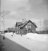 Fjällåsen, stationshus, 80 KV-stolpe.  Trafikplats anlagd 1902. Elektrisk växelförregling.