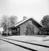 Kerstinbo station. Hållplats anlagd 1901. Hållplatsstugan restaurerades 1942.