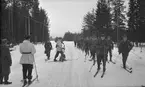 Statens Järnvägar, SJ Driftvärn. Militärer åker skidor. SJ Driftvärn bildades 1946 och hade till uppgift att skydda viktiga anläggningar vid beredskap och krig. Driftvärnen lades ner 2005.