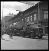 Kaelble lastbil med vagnbjörn lastad med tankvagn SJ Q12 506064.