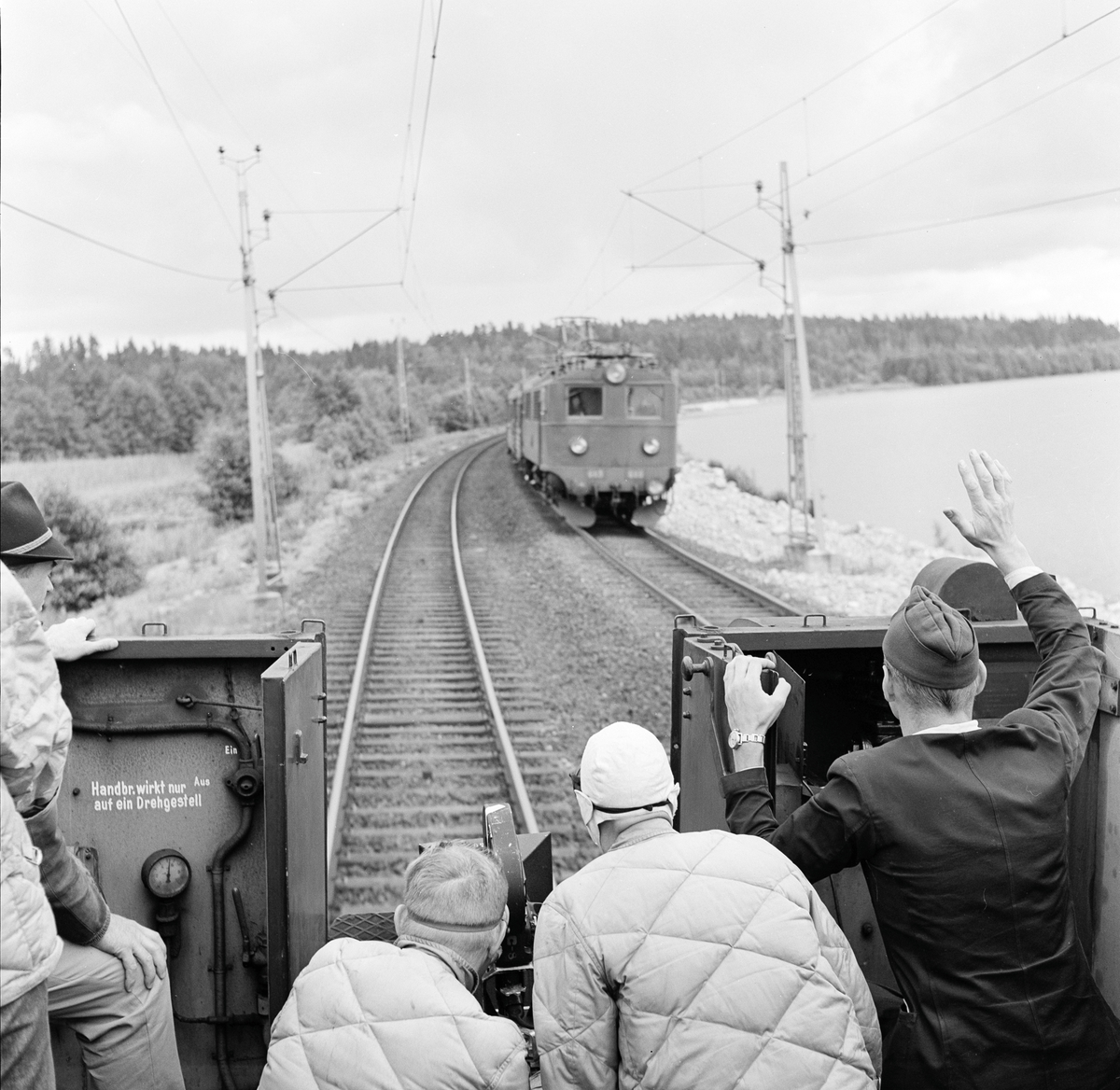 Filminspelning, Göteborg-Stockholm, 11-13 juli. Specialvagn an tyskt ursprung. F-lok