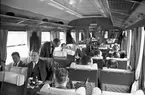 Statens Järnvägar, SJ Bo5, salongsvagn. Generaldirektör Erik Upmark i framkant av bild, andra från vänster.