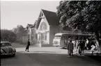 Statens Järnvägar, SJ-Buss vid busstation. Före detta stationshuset vid Lund - Bjärreds Järnväg, LBJ.