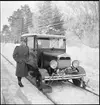 Statens Järnvägar, SJ motordressin vid en station.