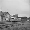 Åseda station. På spåret står SJ YP 900. Tidigare littera var YCo5p från 1955 och YBo5p från 1956.