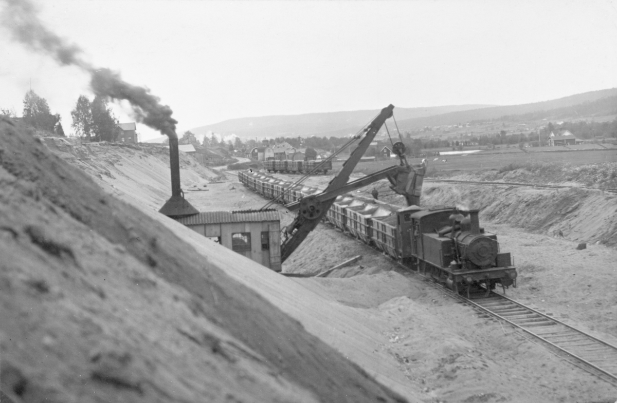 OKB Gruståg.
Bergsåkers grusgrop.
SJ 594.
OKB , Ostkustbanan
