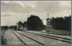 Tåg i trafik vid Hörby station. Östra Skånes Järnvägar, ÖSJ lok 4.